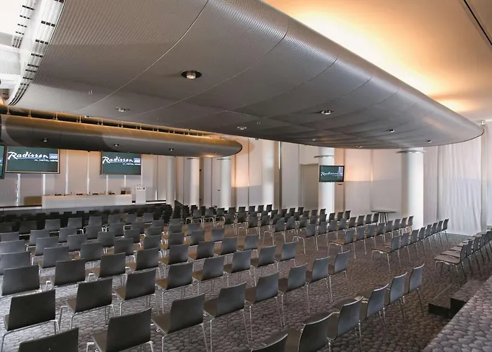 Radisson Blu Es. ,